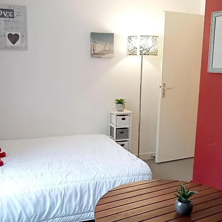 Apartman Studio Cosy Avec Wifi Au Coeur Du Centre Historique De La Rochelle - Fr-1-551-74 *