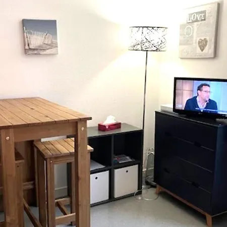 Studio Cosy Avec Wifi Au Coeur Du Centre Historique De La Rochelle - Fr-1-551-74 *